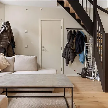Heimby Living - Free Wifi - Four Bedrooms Appartement